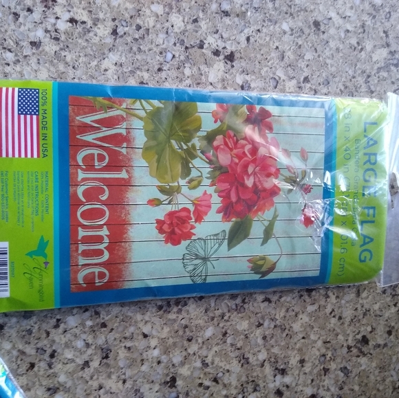 Welcome Garden Flags Large, Set of 2 - Picture 4 of 4